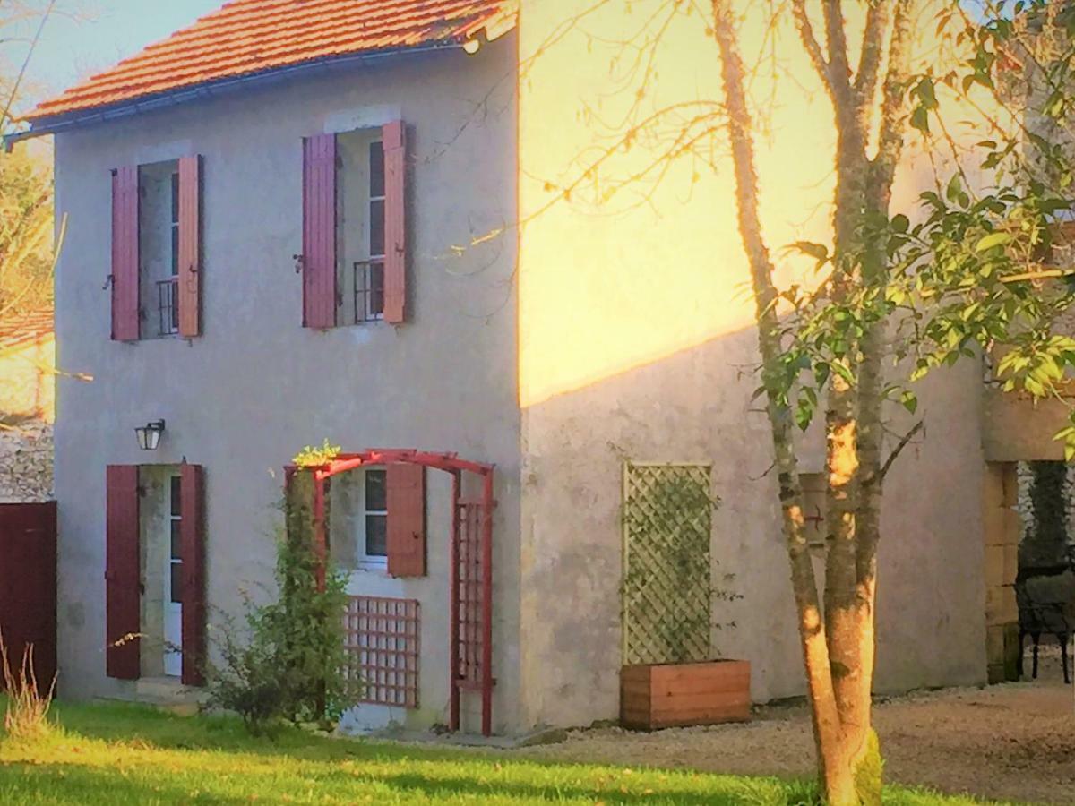 La Carreterie - Les Gites Pineuilh Bagian luar foto