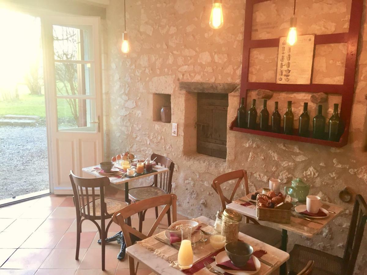 La Carreterie - Les Gites Pineuilh Bagian luar foto